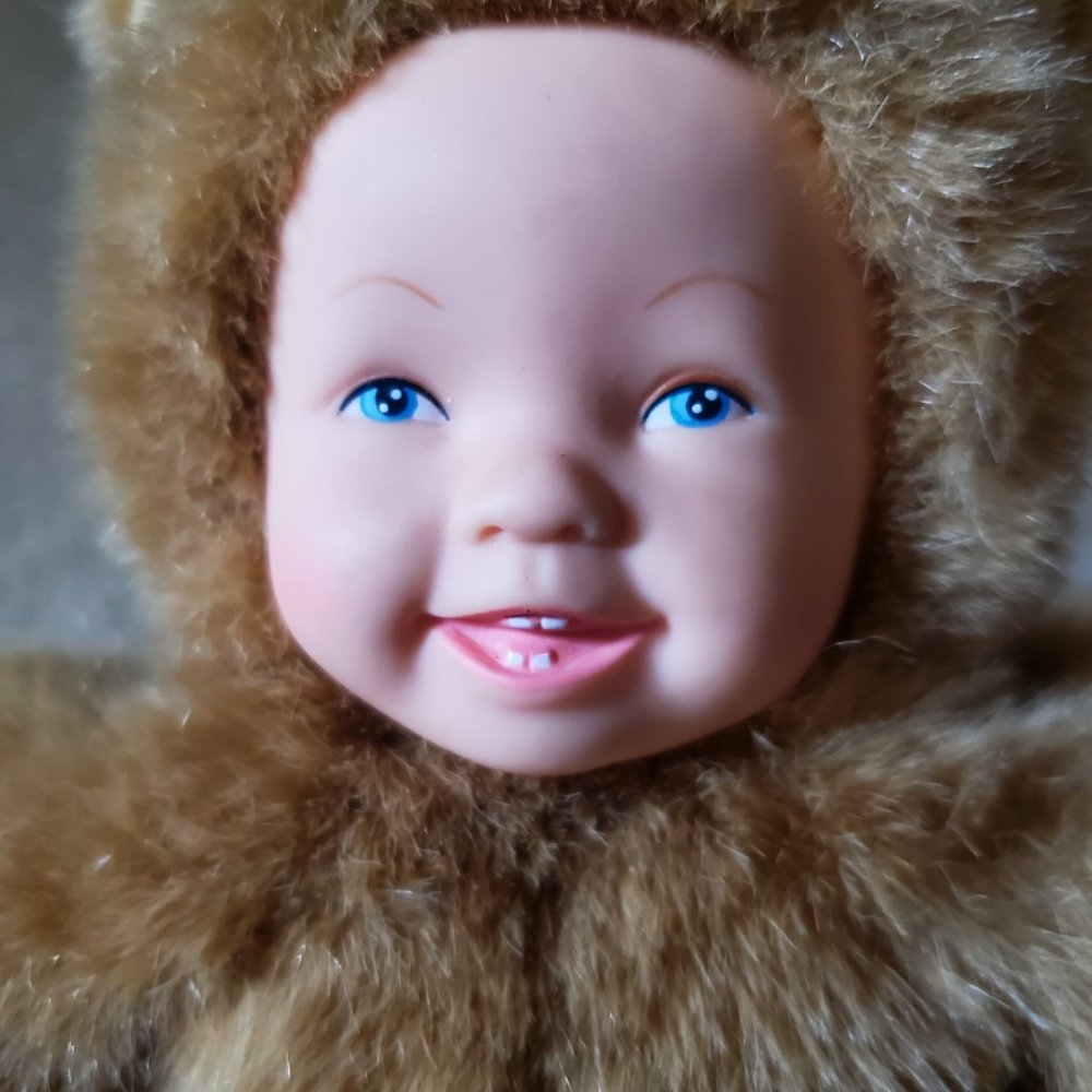 Anne Geddes Baby Bear - Picture 6 of 9